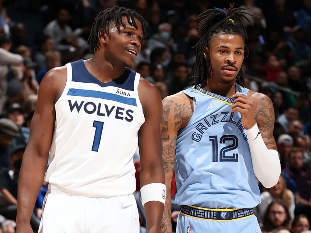 维斯塔潘和诺里斯黄胎起步，皮亚斯特里使用硬胎起步（维斯塔潘与诺里斯黄胎起步，皮亚斯特里硬胎出发）