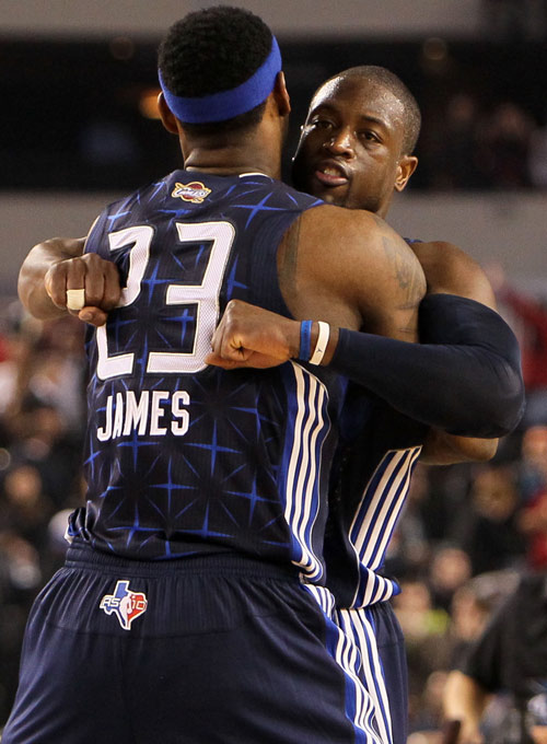 广东3消息！杜锋被打自闭，徐杰天神下凡，胡明轩即将复出（广东三条动态：杜锋一度沉寂，徐杰火力全开，胡明轩即将复出）