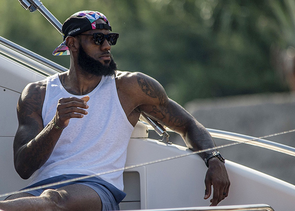 如何打造一脚传球的稳定性？（怎样练就稳定的一脚传球？）