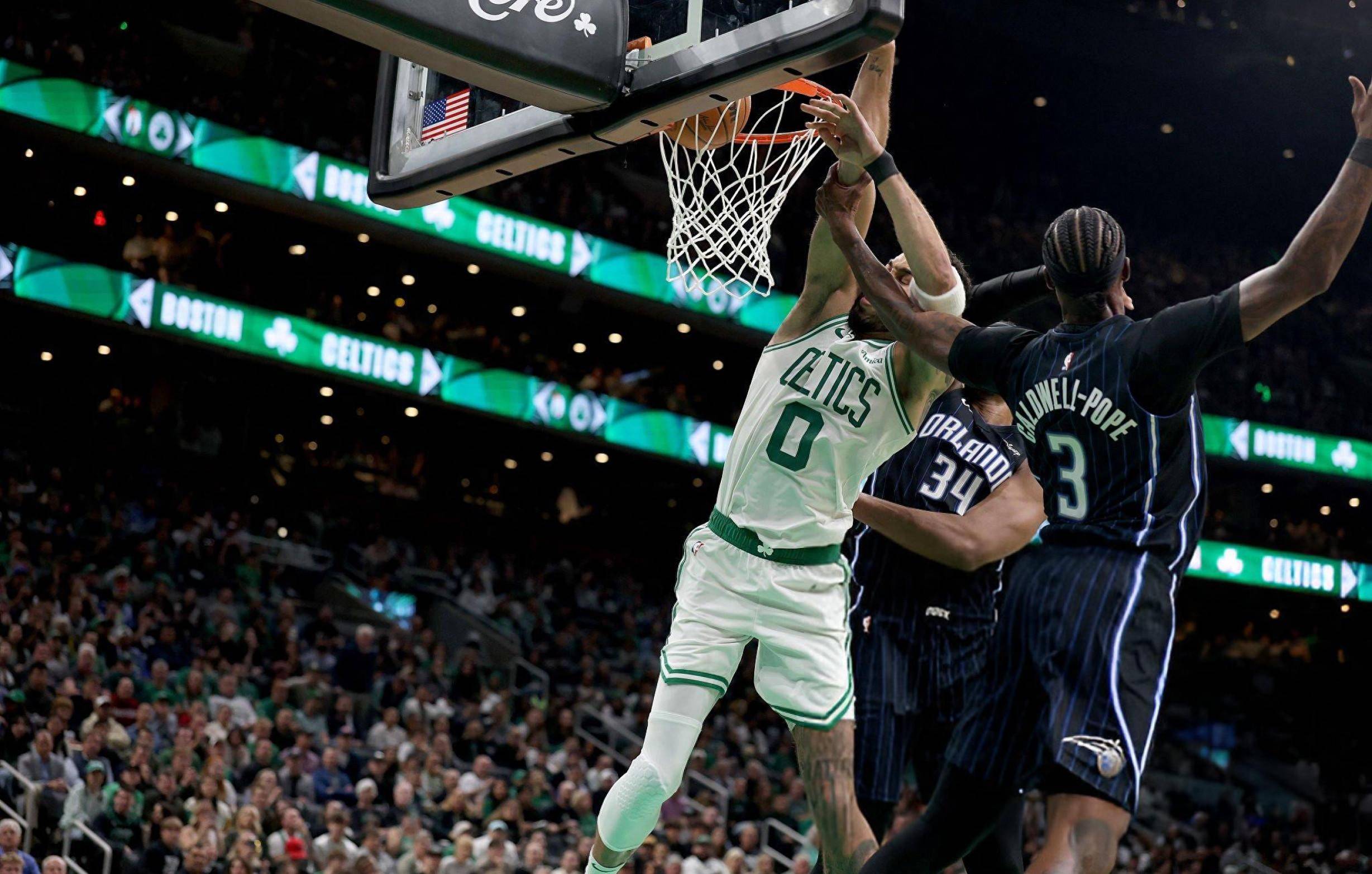 长传助攻姆巴佩破门，阿诺德西甲生涯首次送出助攻（阿诺德西甲首助献上，长传助姆巴佩破门）