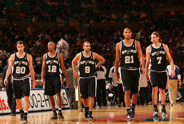 阿斯：塞尔塔愿与马科斯-阿隆索续约，球员尚未做出最终决定（阿斯报道：塞尔塔愿续约马科斯·阿隆索，但球员去留尚未定论）